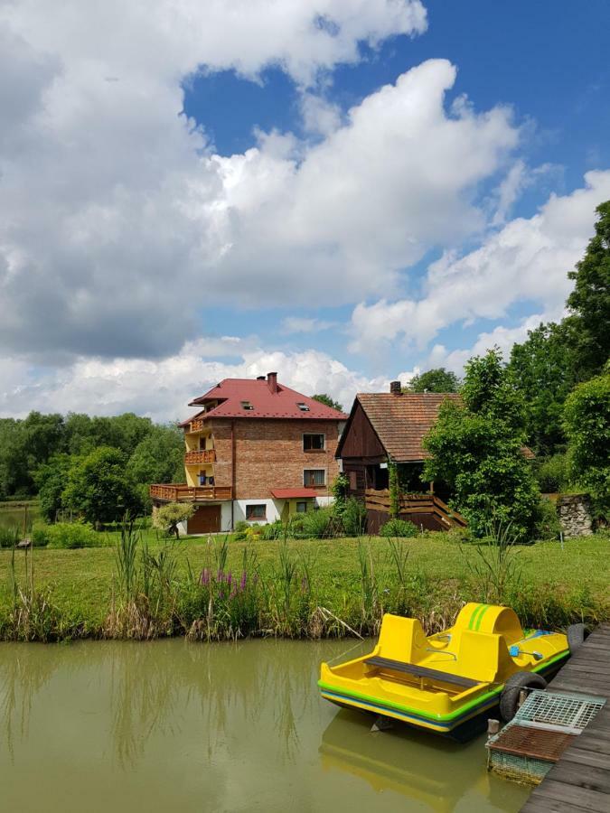 Гостевой дом Na Stawach Stryszow Экстерьер фото